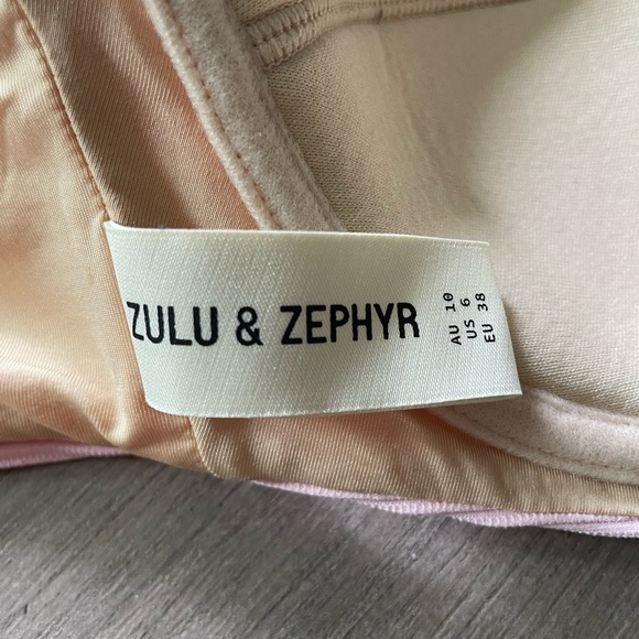 Zulu & Zephyr Signature Moulded Bracup Top - Picture 4 of 4